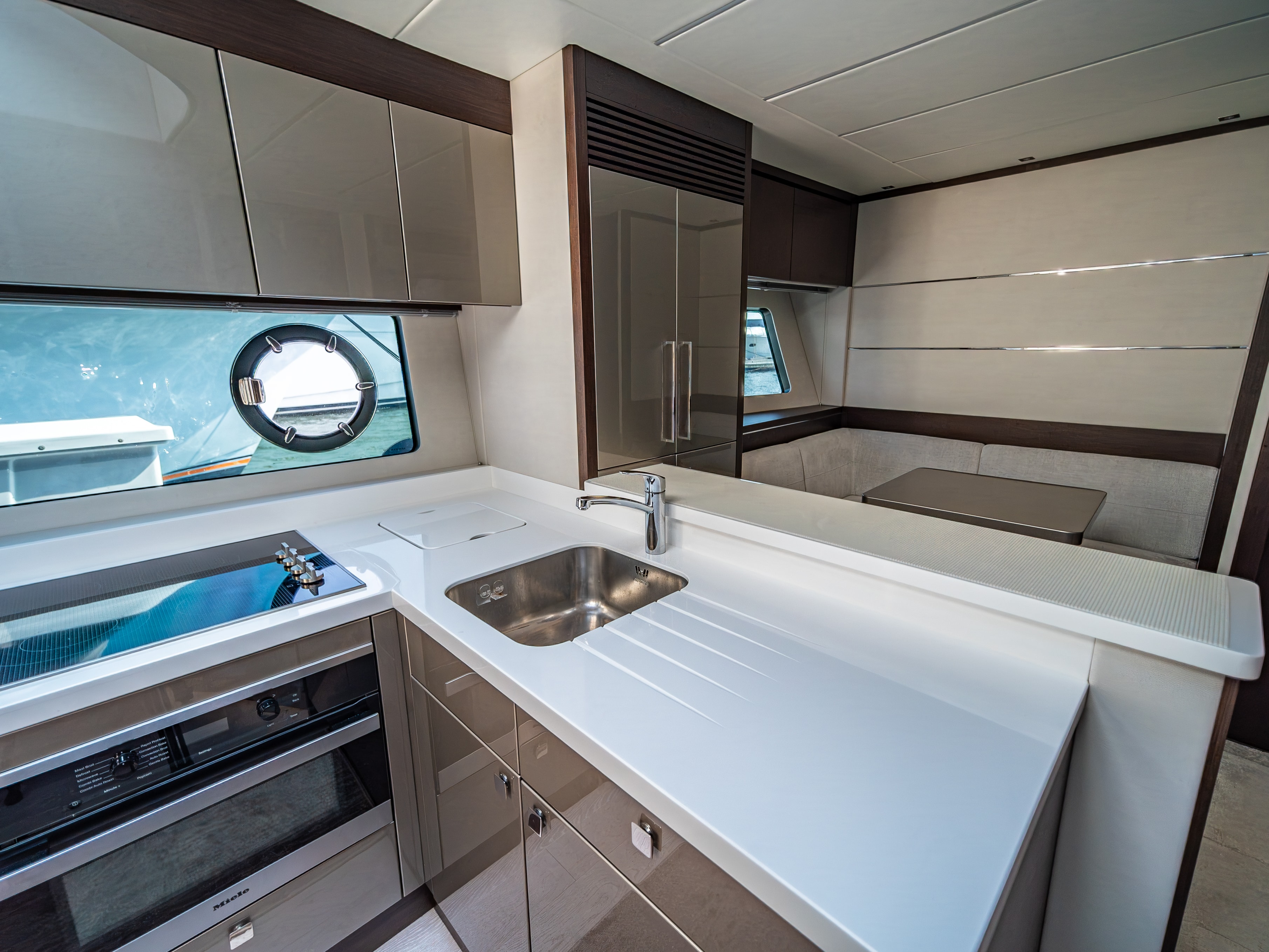 Sunseeker Predator Power Trip photo 18