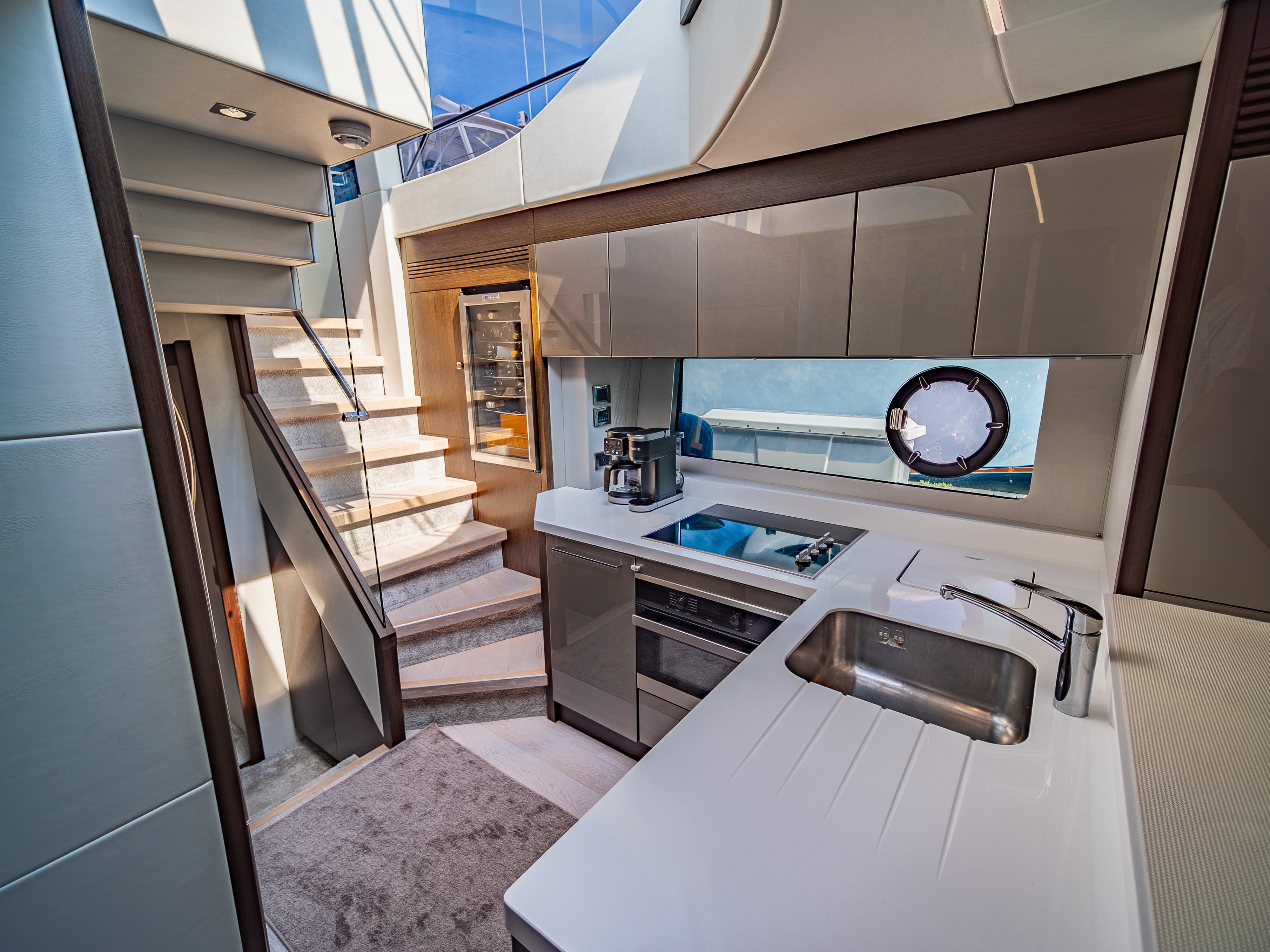 Sunseeker Predator Power Trip photo 9